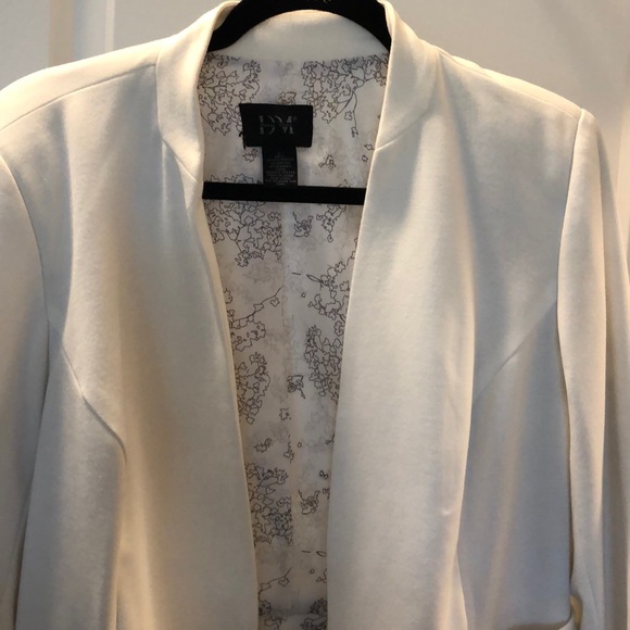 White jacket - Picture 2 of 5